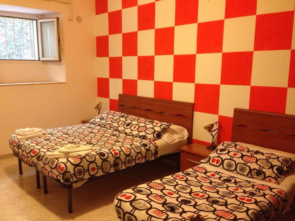 B & B Leonard Acqui Roma Habitación foto